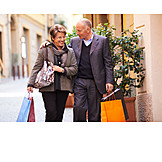   Senior, Senior, Purchase & Shopping, Pedestrian Zone, Couple, Shopping Bags, Shoppingtour, 50+