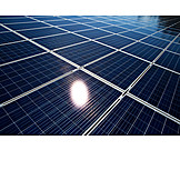   Erneuerbare Energie, Sonnenenergie, Photovoltaikanlage