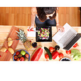   Gesunde Ernährung, Laptop, Online