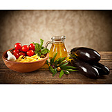  Olivenöl, Aubergine, Italienische Küche, Kochzutaten