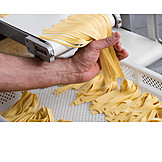   Tagliatelle, Manufacturing, Pasta Machine