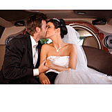   Glücklich, Küssen, Limousine, Braut, Bräutigam, Brautpaar, Just Married