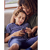   Mutter, Gemeinsam, Online, Sohn, Smartphone