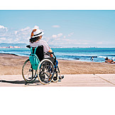   Strand, Urlaub, Gehbehindert, Rollstuhlfahrerin