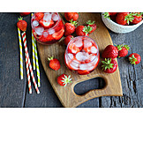   Erfrischungsgetränk, Sommergetränk, Erdbeerbowle