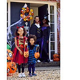   Wohnhaus, Lächeln, Familie, Verkleidung, Kinder, Halloween