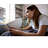   Teenager, Zuhause, Ernst, Online, Smartphone