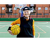   Seniorin, Lächeln, Cool, Porträt, Basketball