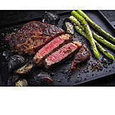   Grüner Spargel, Grillgemüse, Rib-eye Steak
